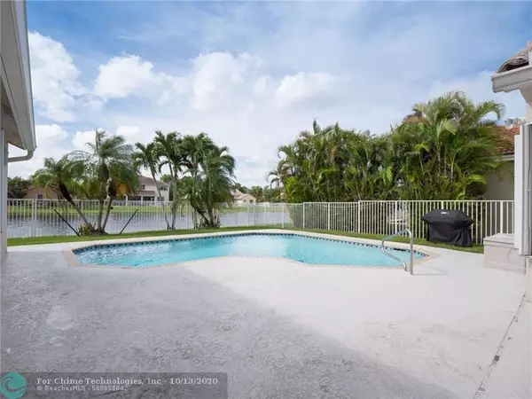 Weston, FL 33326,726 VERONA LAKE DR