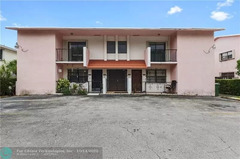 Hialeah, FL 33012,1652 W 42nd St  #201