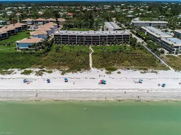 Sanibel, FL 33957,1299 Middle Gulf DR #222