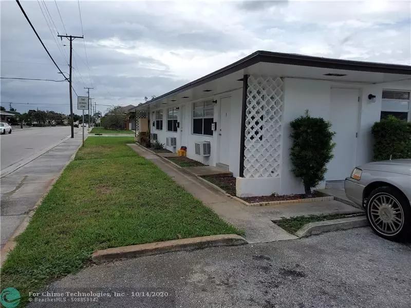 Lake Worth, FL 33460,732 S J St