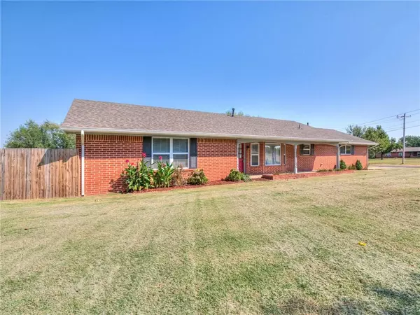 111 SE 24 Street, Newcastle, OK 73065