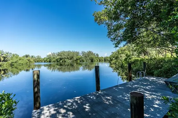 2320 Wooster LN #6,  Sanibel,  FL 33957