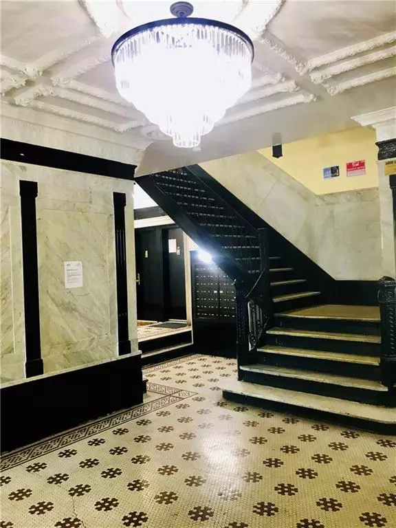 Bronx, NY 10459,883 East 165 ST #2E