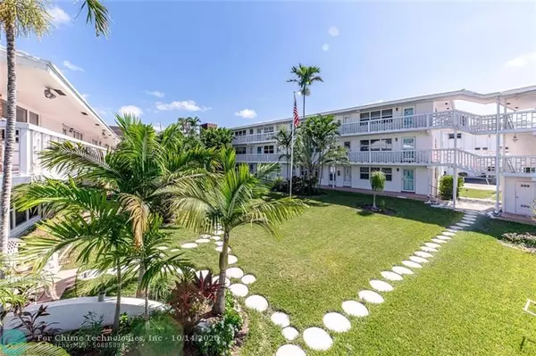 Lauderdale By The Sea, FL 33308,232 Hibiscus Ave  #215