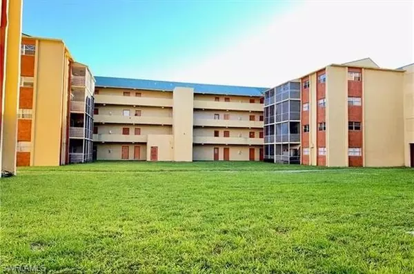 3600 NW 21st ST #408, Lauderdale Lakes, FL 33311
