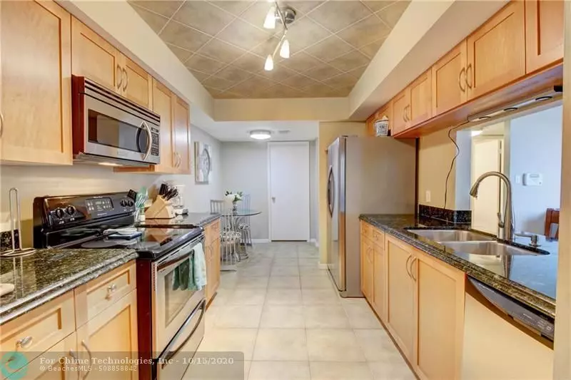 950 Lavers Circle  #F309, Delray Beach, FL 33444