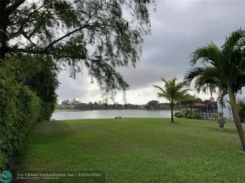 4830 NW 73rd Ave, Lauderhill, FL 33319