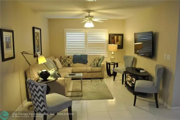 Boca Raton, FL 33496,8179 Springlake Dr  #8179