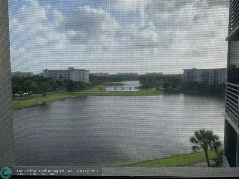 Pompano Beach, FL 33069,3095 N Course Dr  #708