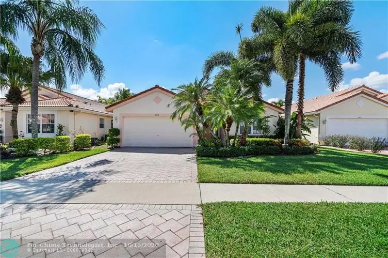 8878 Harrods Dr, Boca Raton, FL 33433