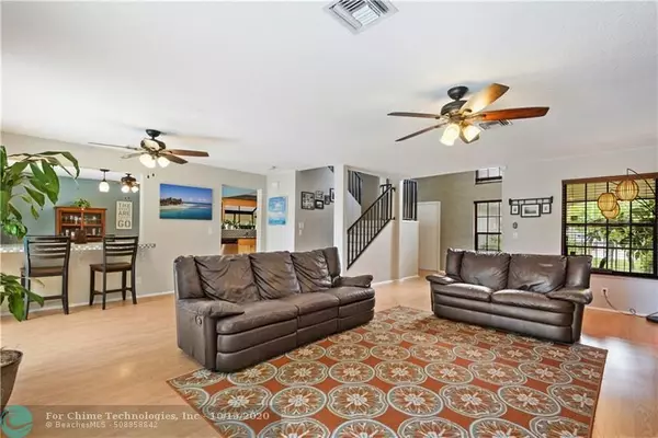 Deerfield Beach, FL 33442,438 NW 37th Way