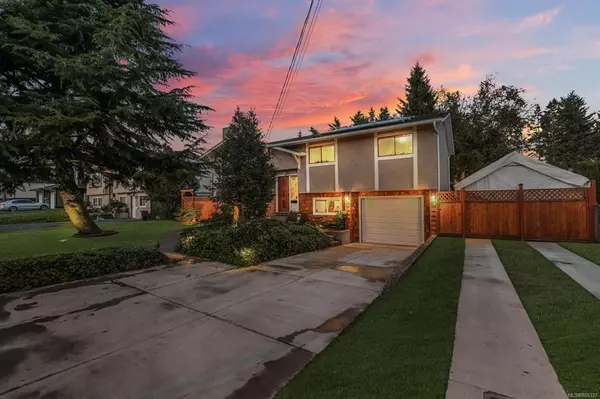 Courtenay, BC V9N 6R2,4674 MACINTYRE Ave