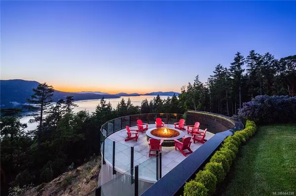 Central Saanich, BC V9E 2A2,6720 Willis Point Rd