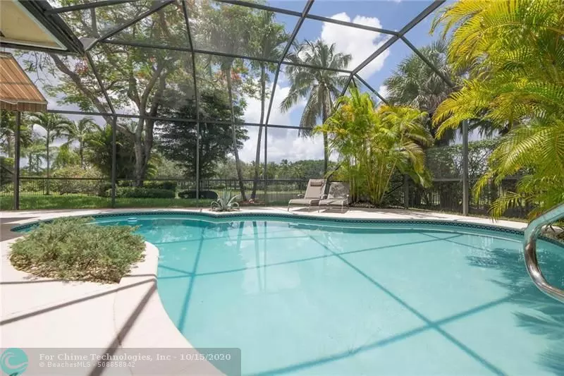 295 Egret Ln, Weston, FL 33327