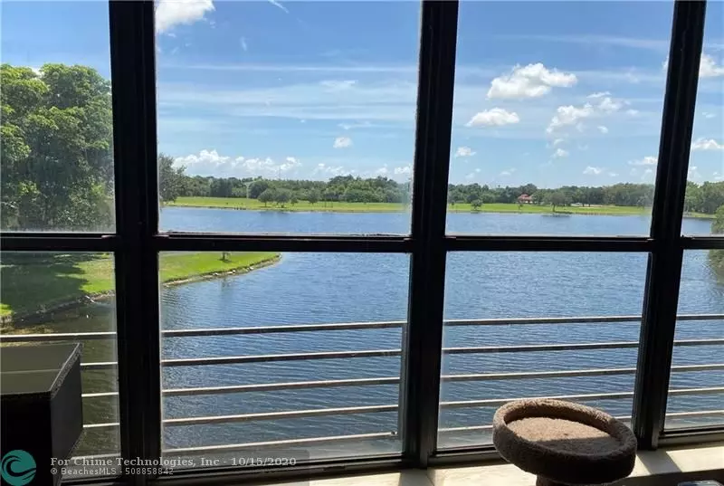 2907 Carambola Cir  #301, Coconut Creek, FL 33066