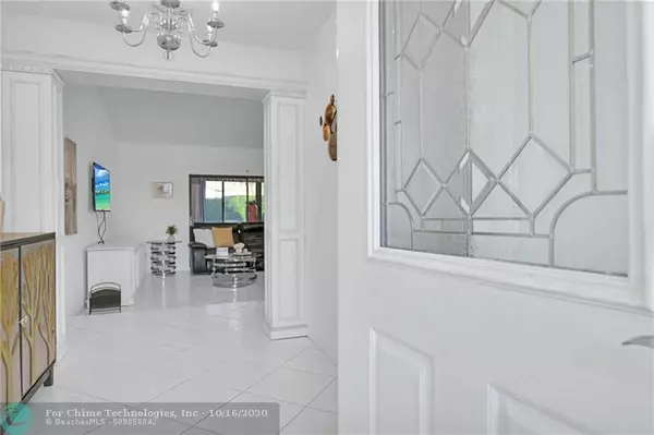 Boca Raton, FL 33433,6811 Villas Dr