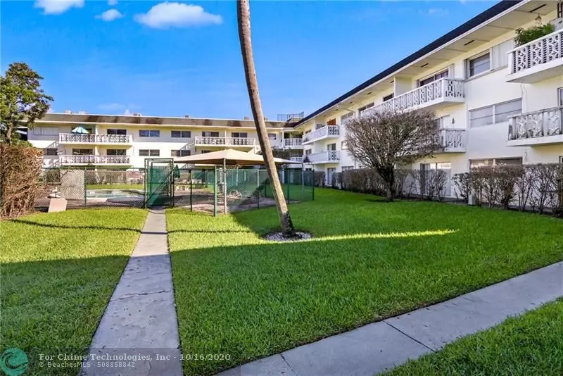 4200 NW 3rd Ct  #231, Plantation, FL 33317