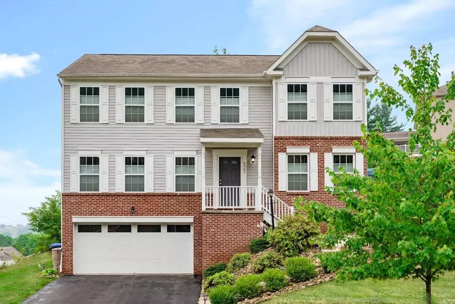 8063 Maureen Dr, Cranberry Township, PA 16066