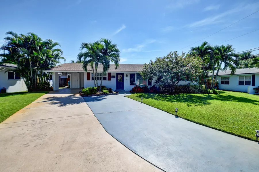 2846 SW 5th ST, Boynton Beach, FL 33435