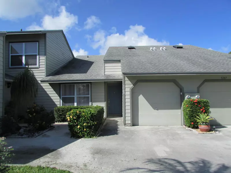 3289 NE Holly Creek DR, Jensen Beach, FL 34957