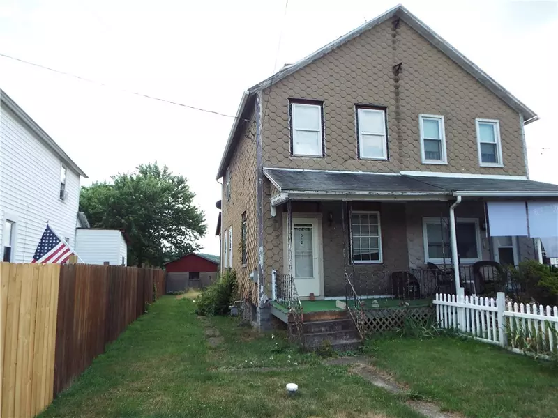 312 2nd St, Vestaburg, PA 15368