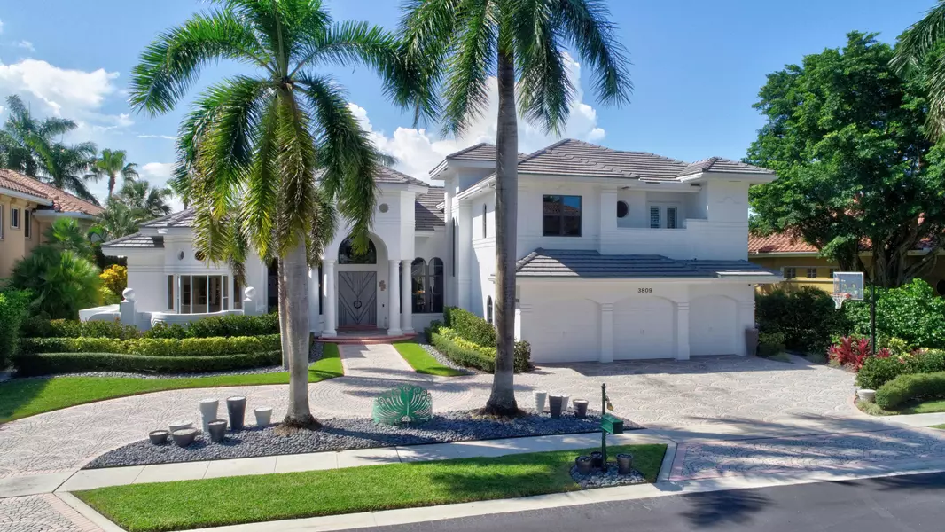 3809 Coventry LN, Boca Raton, FL 33496