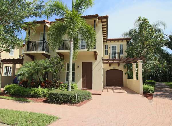 2772 Eagle Rock CIR 401, West Palm Beach, FL 33411