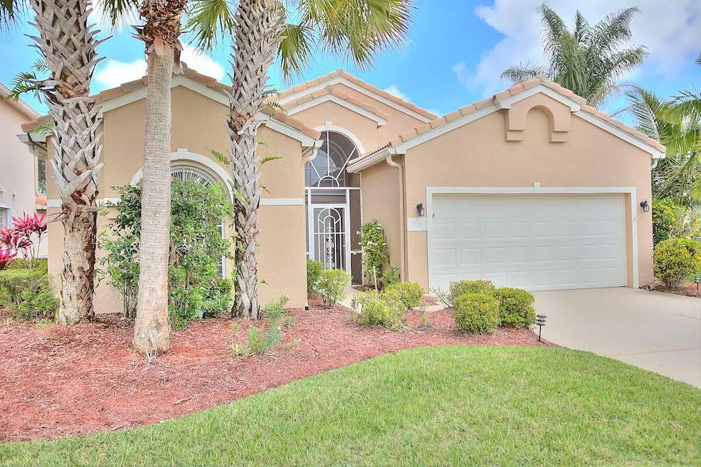 Stuart, FL 34997,7115 Twin Oaks CIR