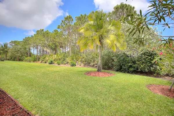 Stuart, FL 34997,7115 Twin Oaks CIR