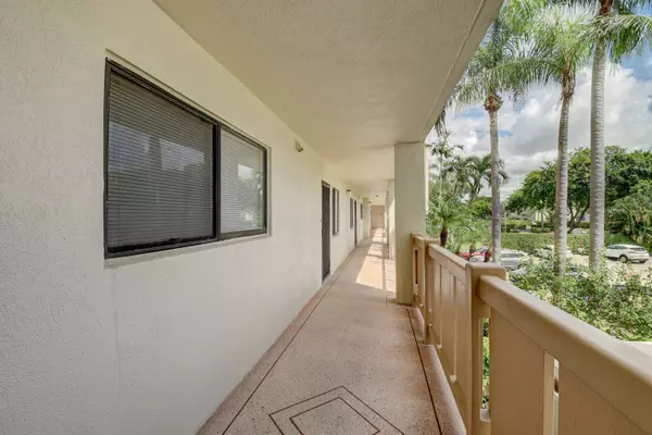 Delray Beach, FL 33446,14425 Strathmore LN 207