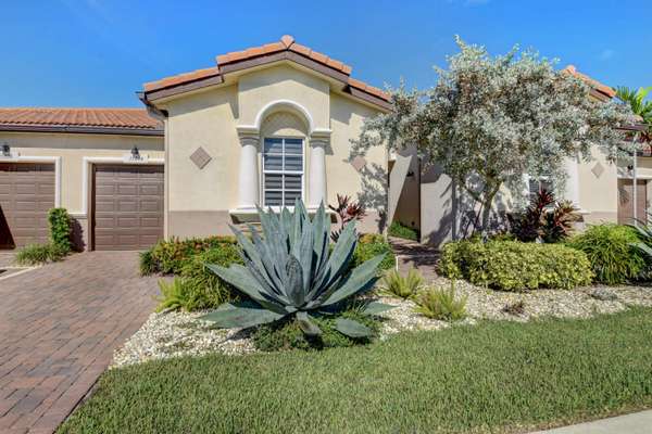 15044 Via Porta, Delray Beach, FL 33446