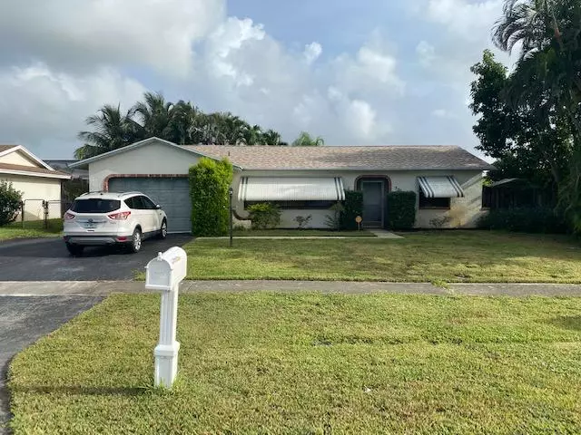 West Palm Beach, FL 33406,3515 Taconic DR