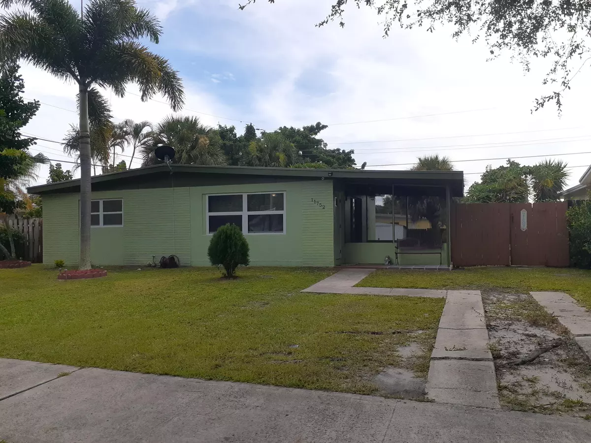 Royal Palm Beach, FL 33411,11752 Balsam DR