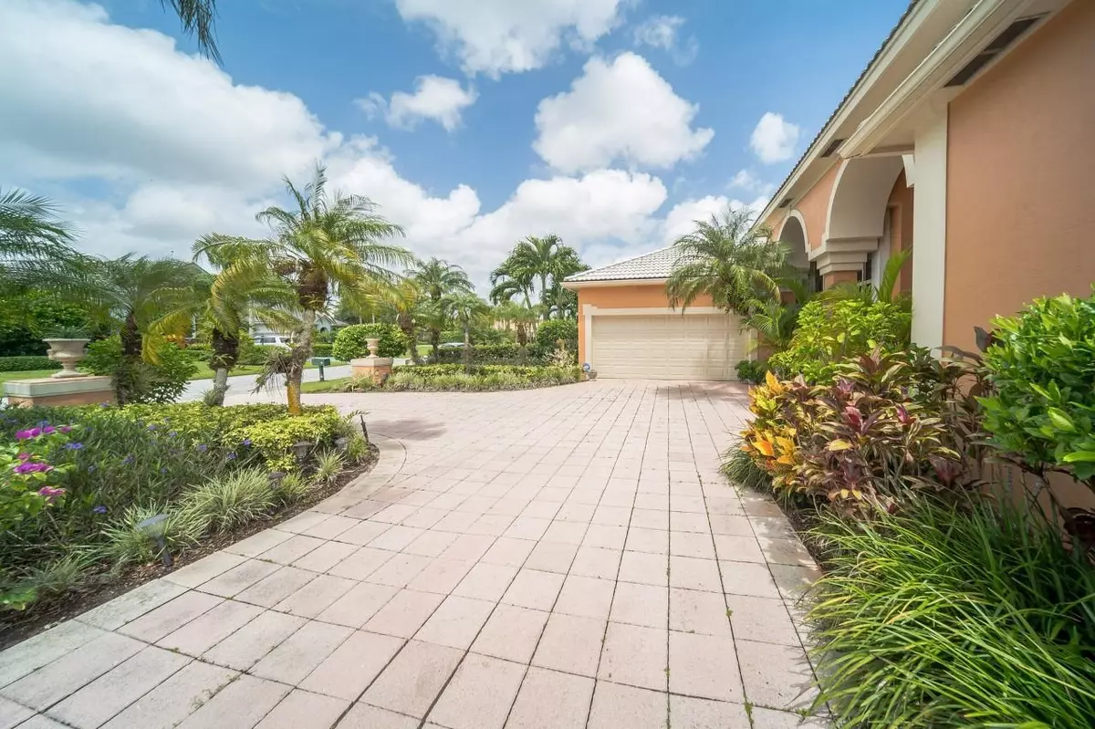 Palm Beach Gardens, FL 33418,10 Windward ISLE