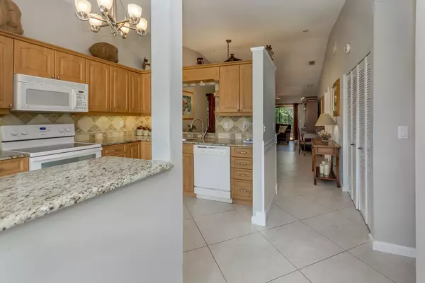 Boca Raton, FL 33433,6789 Bridlewood CT .