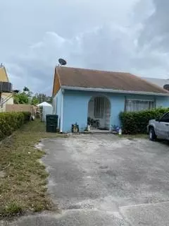 Greenacres, FL 33463,5824 S 37th ST