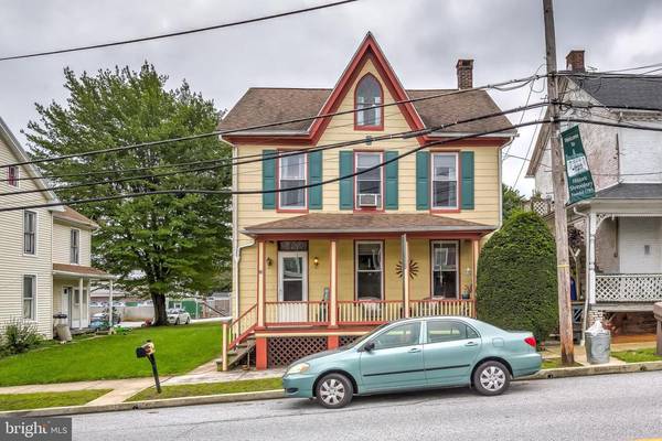 34 W FORREST AVE, Shrewsbury, PA 17361