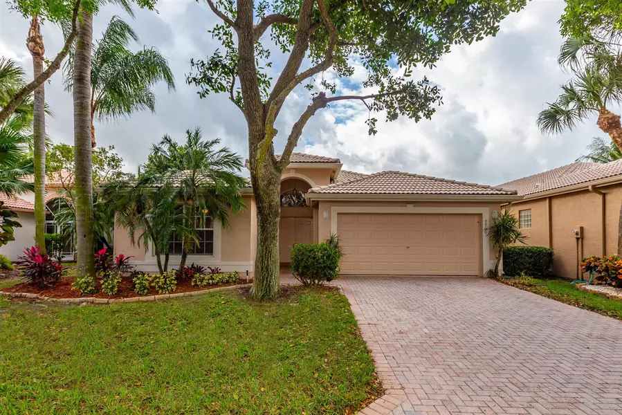 7700 San Carlos ST, Boynton Beach, FL 33437