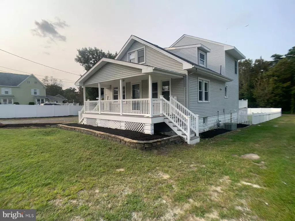 Tuckerton, NJ 08087,7 ADAMS AVE