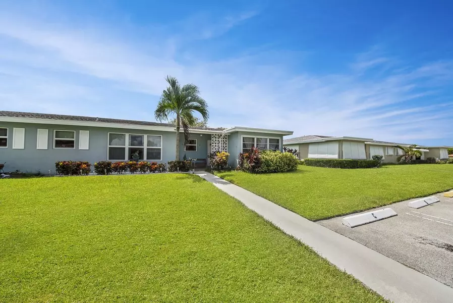 260 High Point CT D, Boynton Beach, FL 33435