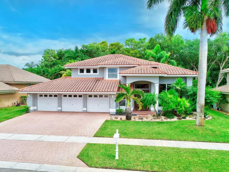 19243 Cloister Lake LN, Boca Raton, FL 33498