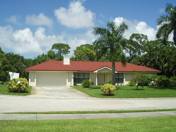 2709 Hope LN, Palm Beach Gardens, FL 33410