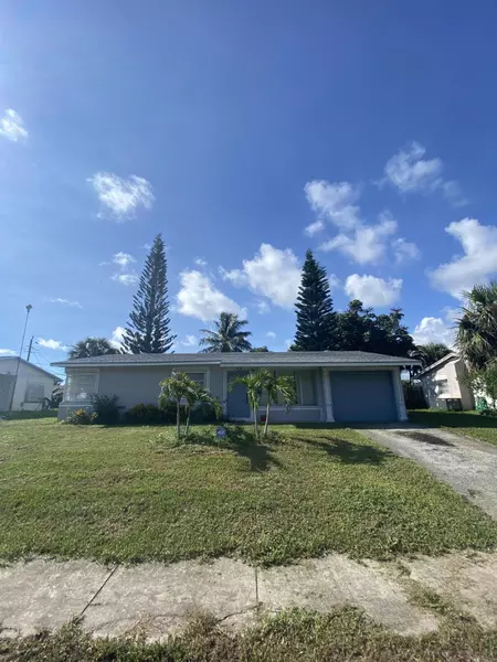 2132 SW 12th CT, Delray Beach, FL 33445