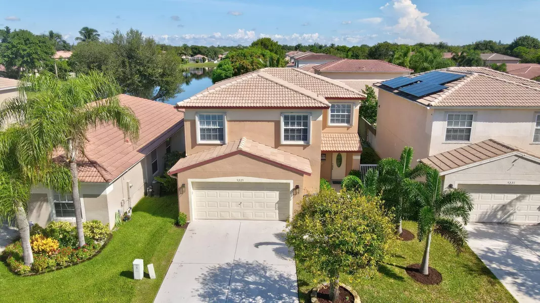 5229 Rivermill LN, Lake Worth, FL 33463