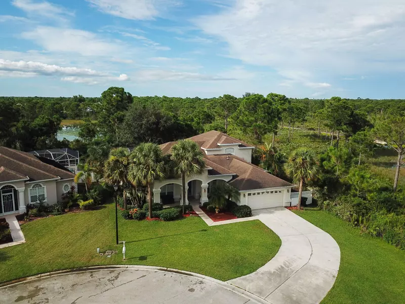 325 NW Dewburry TER, Jensen Beach, FL 34957