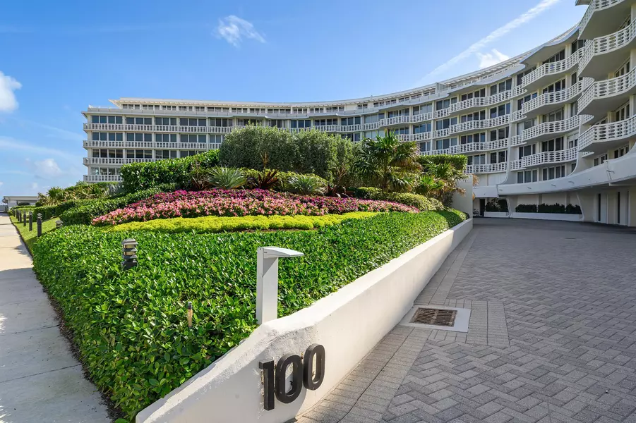 100 Sunrise AVE 218, Palm Beach, FL 33480