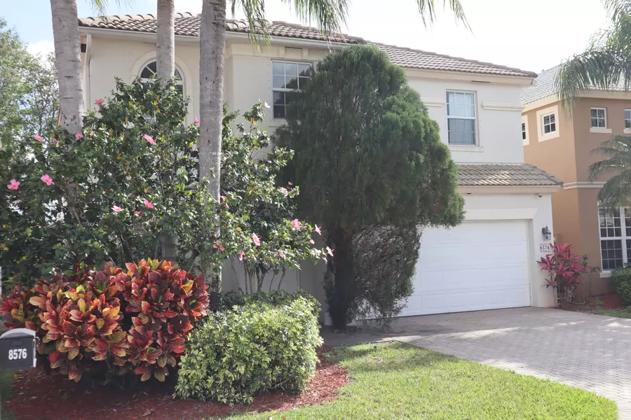 8576 Via Giardino, Boca Raton, FL 33433