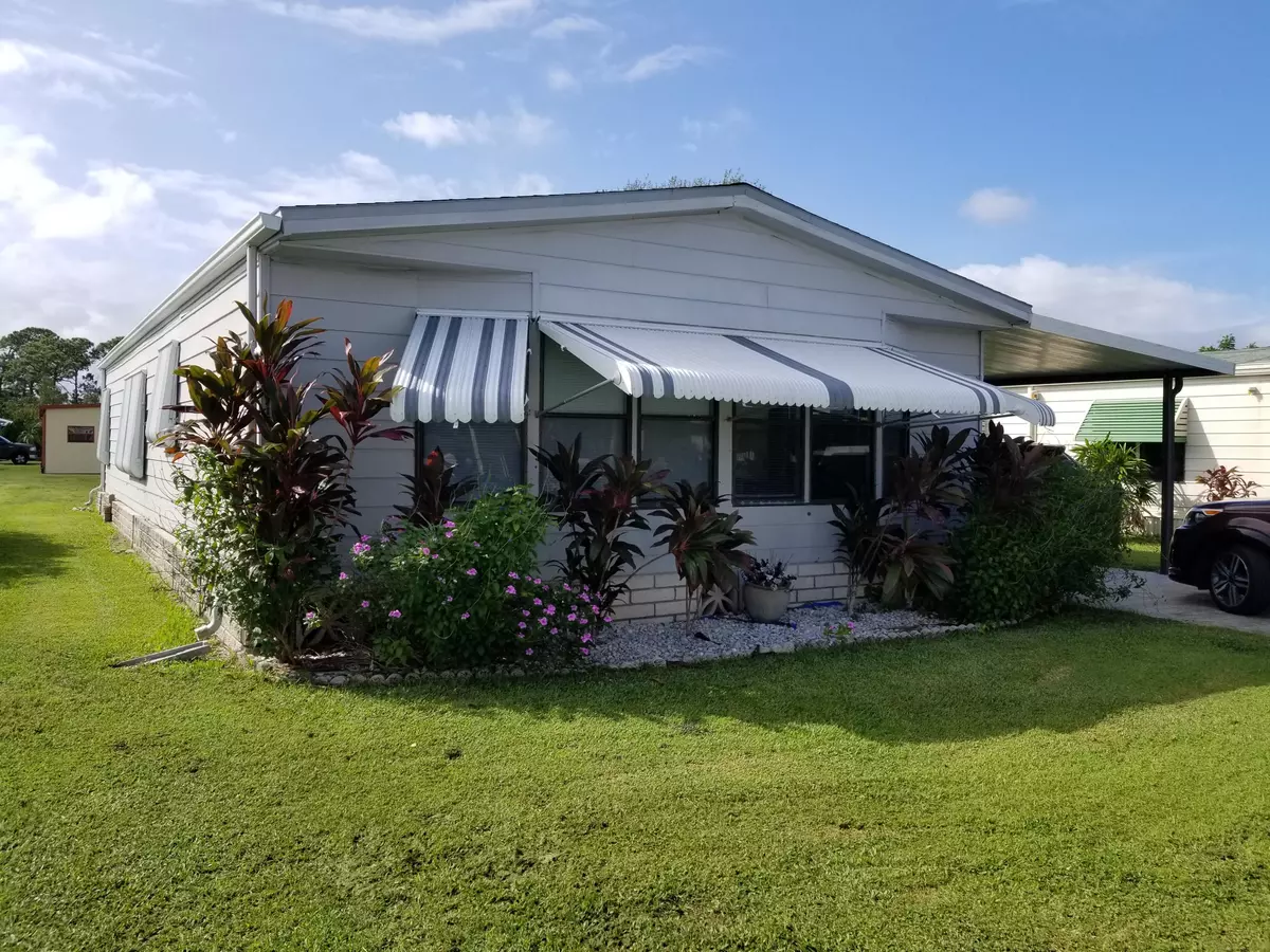 Port Saint Lucie, FL 34952,531 Barb Ann LN