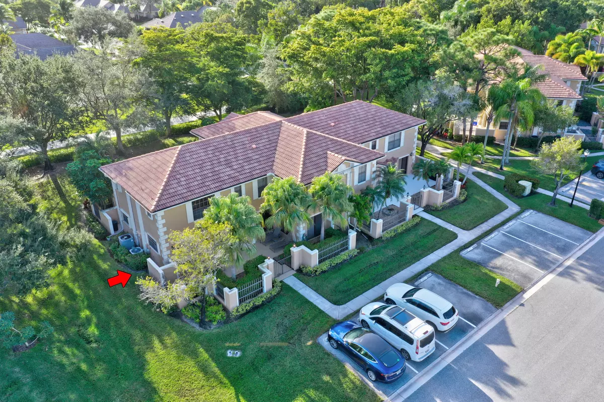 Palm Beach Gardens, FL 33418,365 Prestwick CIR 2