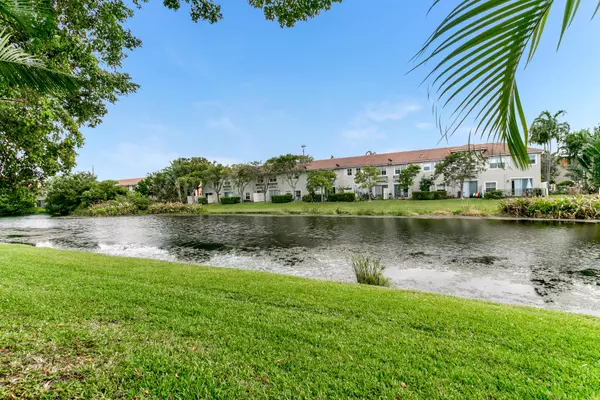 146 Lake Monterey CIR, Boynton Beach, FL 33426